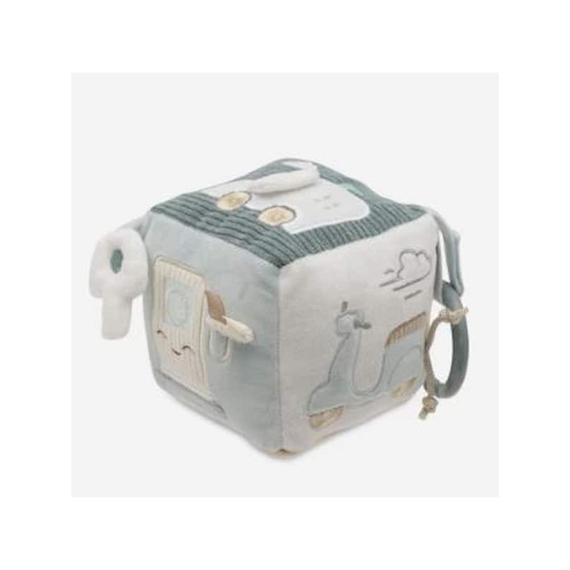 Cube activite - On the go : chezlescanailles Cube activite - On the go : chezlescanailles